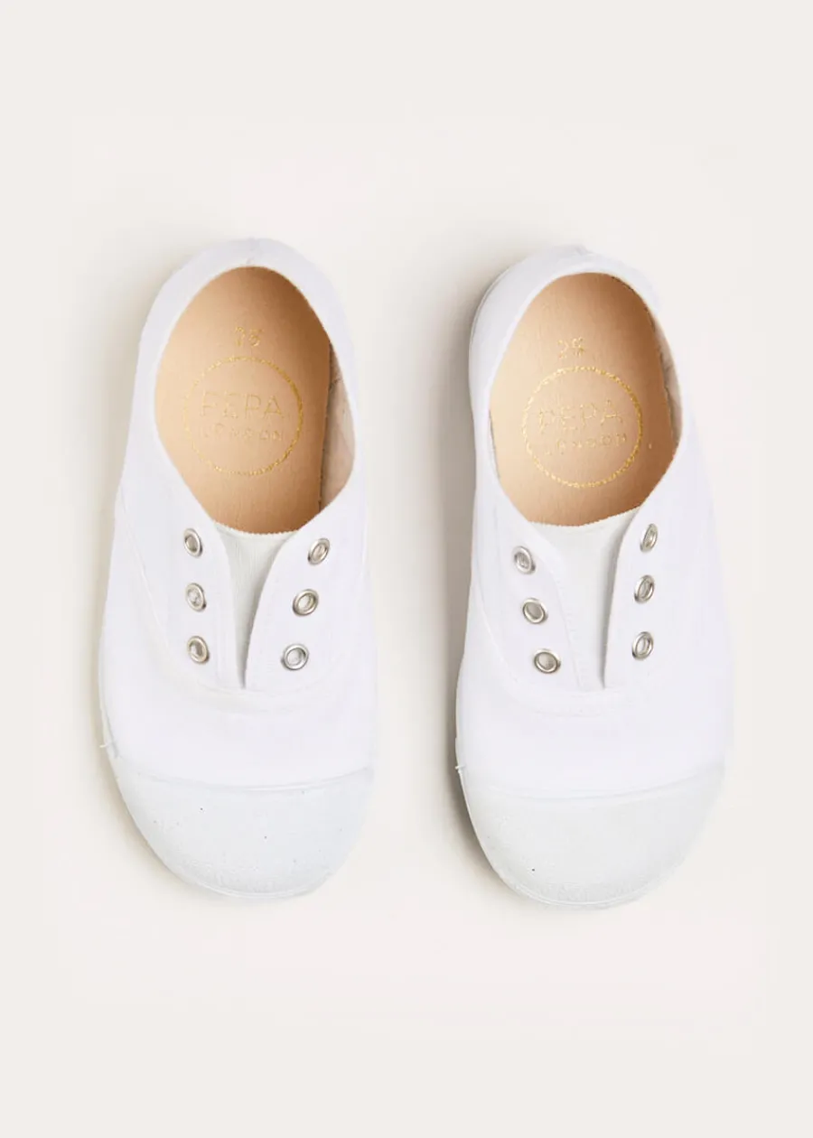BOY Pepa London Canvas Plimsolls in White (20-34EU)